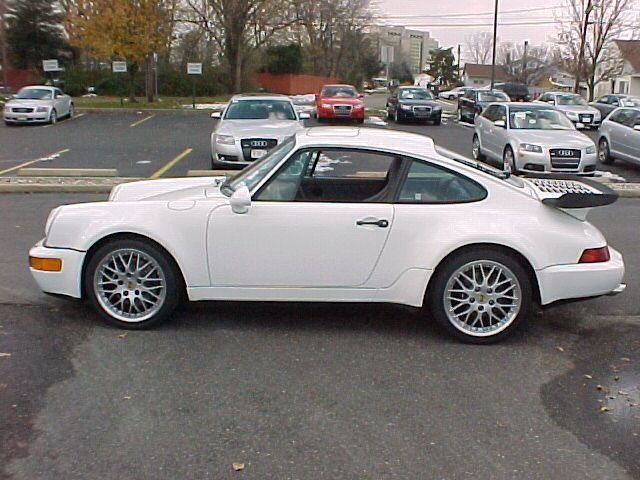 2005 Porsche 911 Carrerea 997 C2 1991 Porsche 911 Turbo